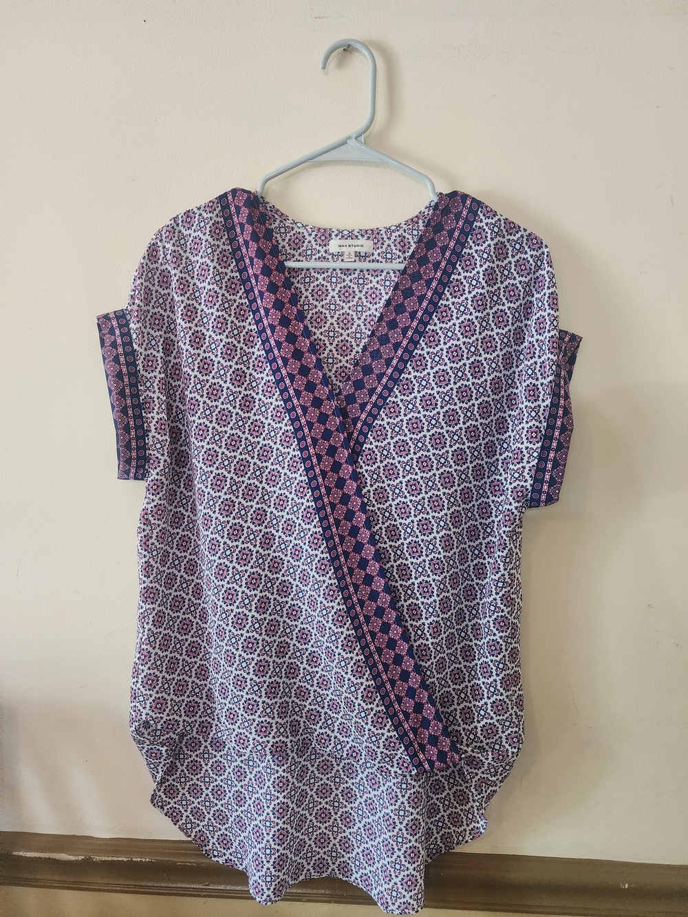 Printed V-Neck Top in Purple and Pink